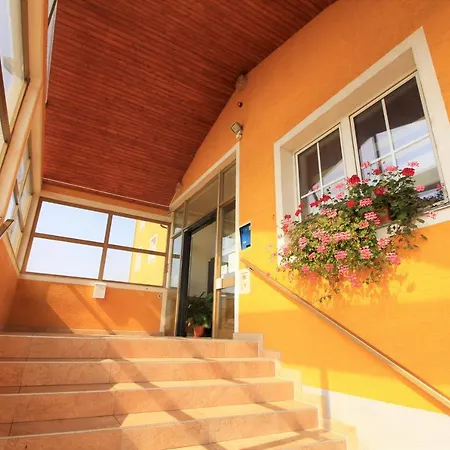 Oekotel Graz Airport 3* كالسدورف باي غراتس
