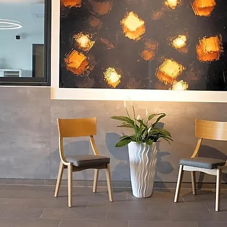 Hotel Oekotel Graz Airport 3*